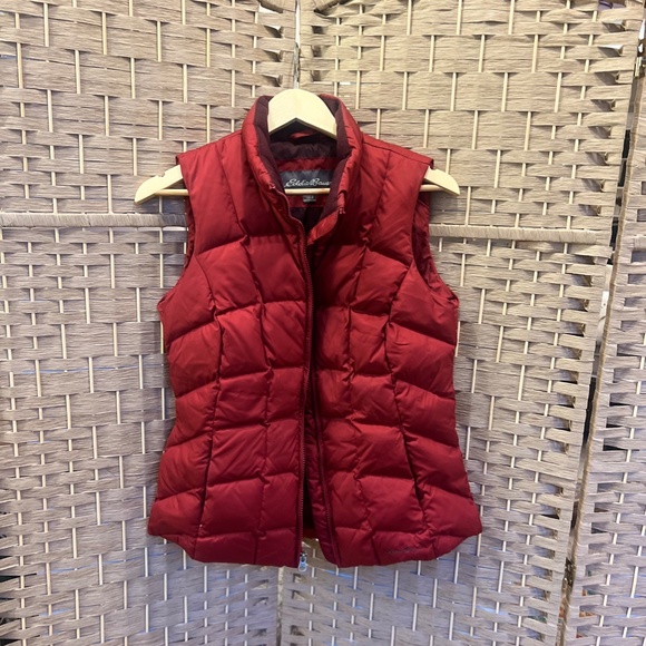 Eddie Bauer Red Vest Size S - Picture 2 of 4